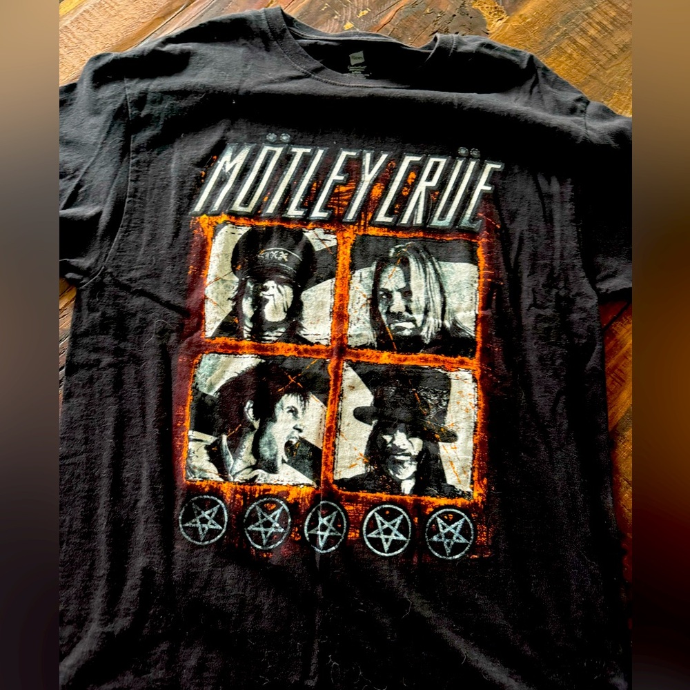 Rare Mötley Crüe “The Tour” tour tee shirt